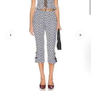 NWT For Love and Lemons Mimi Capri